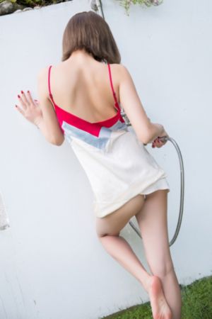 女生的小雨伞长什么样_720免费高清观看
