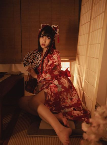 欧美超模拍写真秀_BD英语神马在线观看
